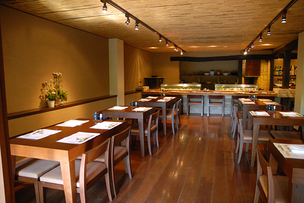 tensui-dining-floor-seating
